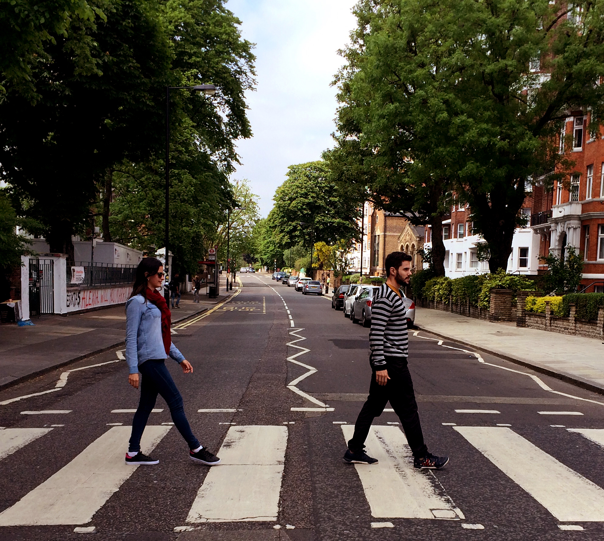 Fomos até a rua famosa dos Beatles, a Abbey Road, local do estúdio onde eles gravaram, muito legal.