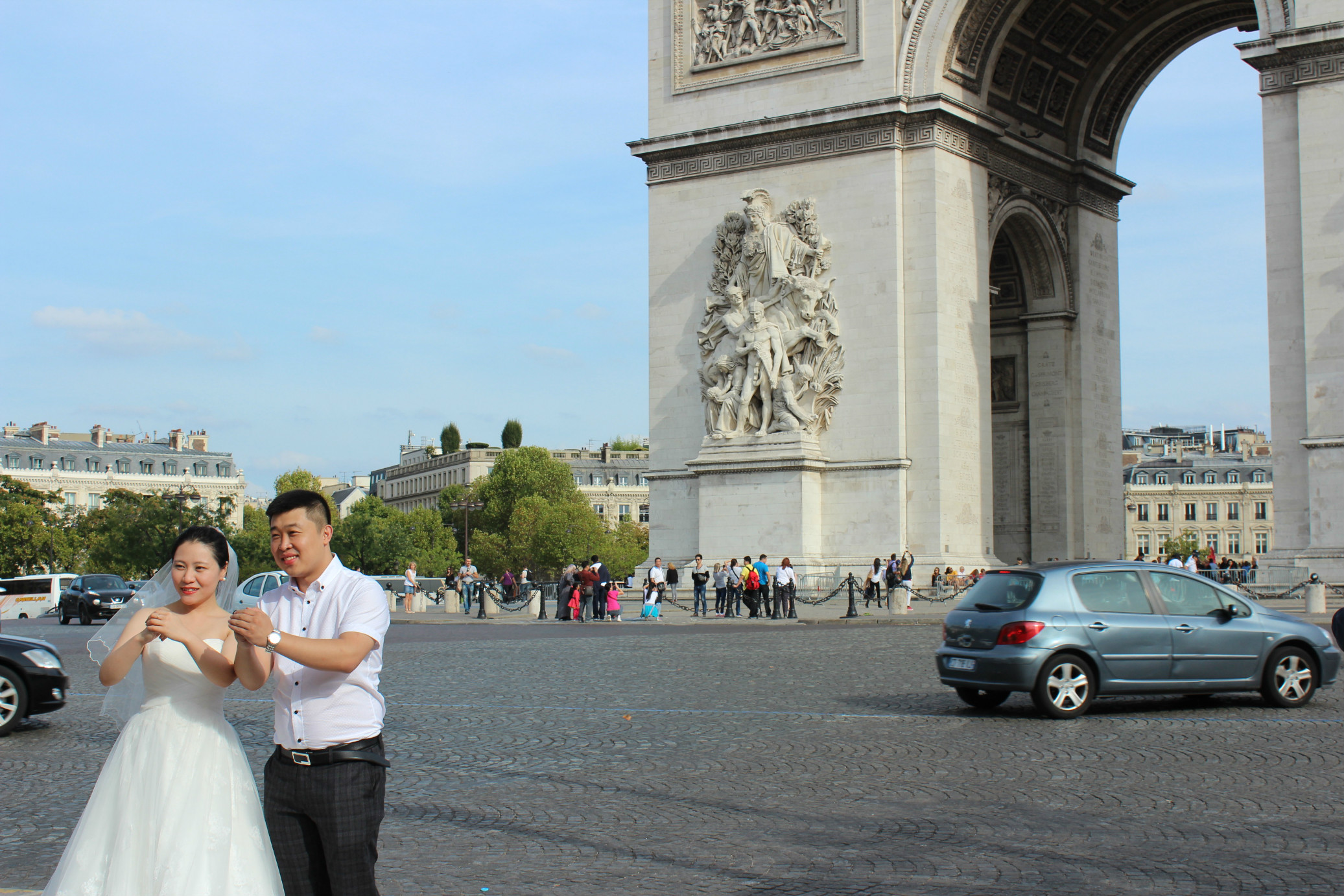 Triunfantes - no Arco do Triunfo, em Paris, na França. 